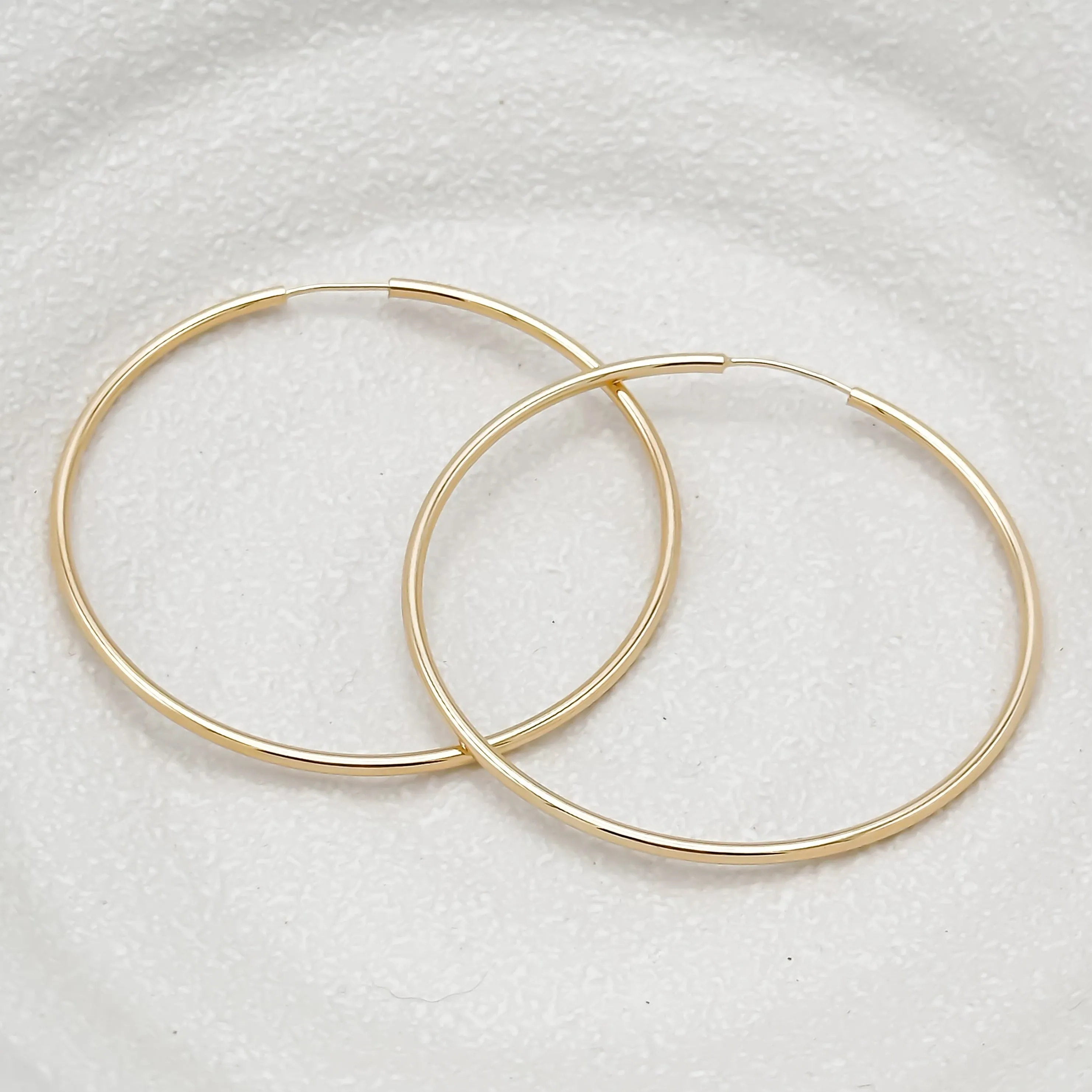 Ansli Large Seamless Hoop Earrings | Large